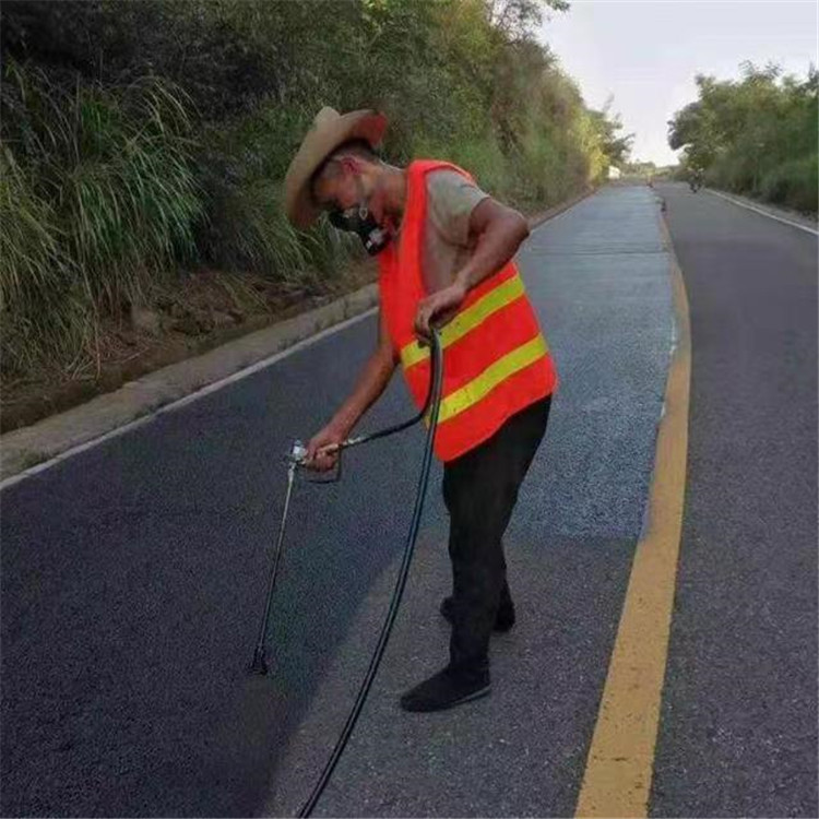 赣州 彩色防滑路面的底涂是保障路面附着力