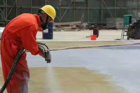 赣州彩色路面喷涂是一种为路面